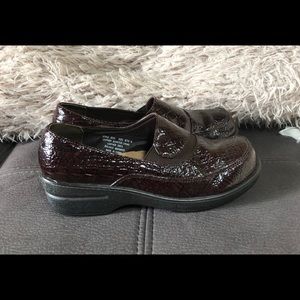 DUCK HEAD Brown Loafer Shoes S8.5
